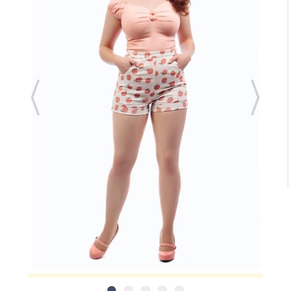 COLLECTIF Retro 50s High Waist Peachy Shorts